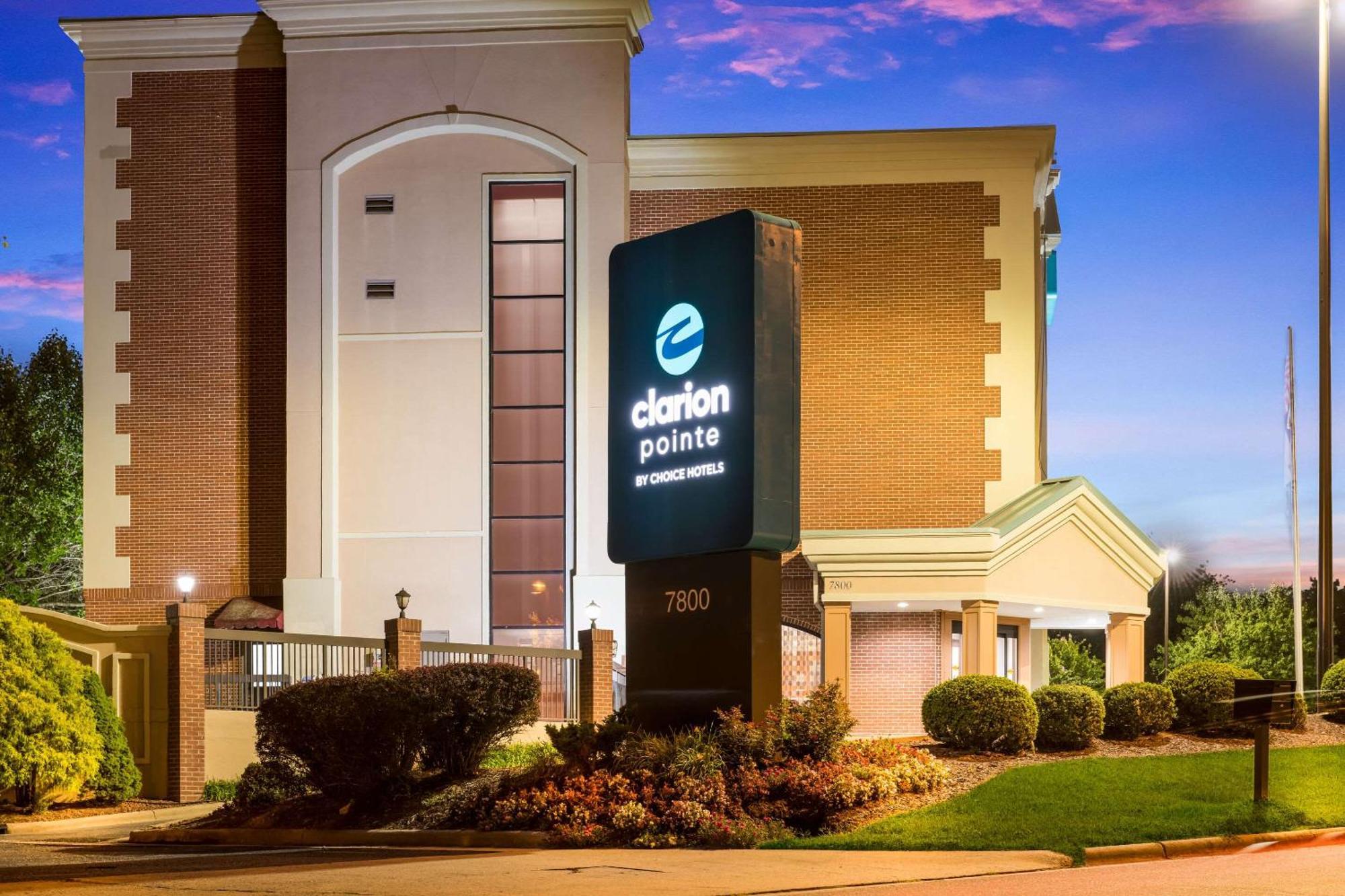 Clarion Pointe Greensboro Airport Hotel Exterior photo