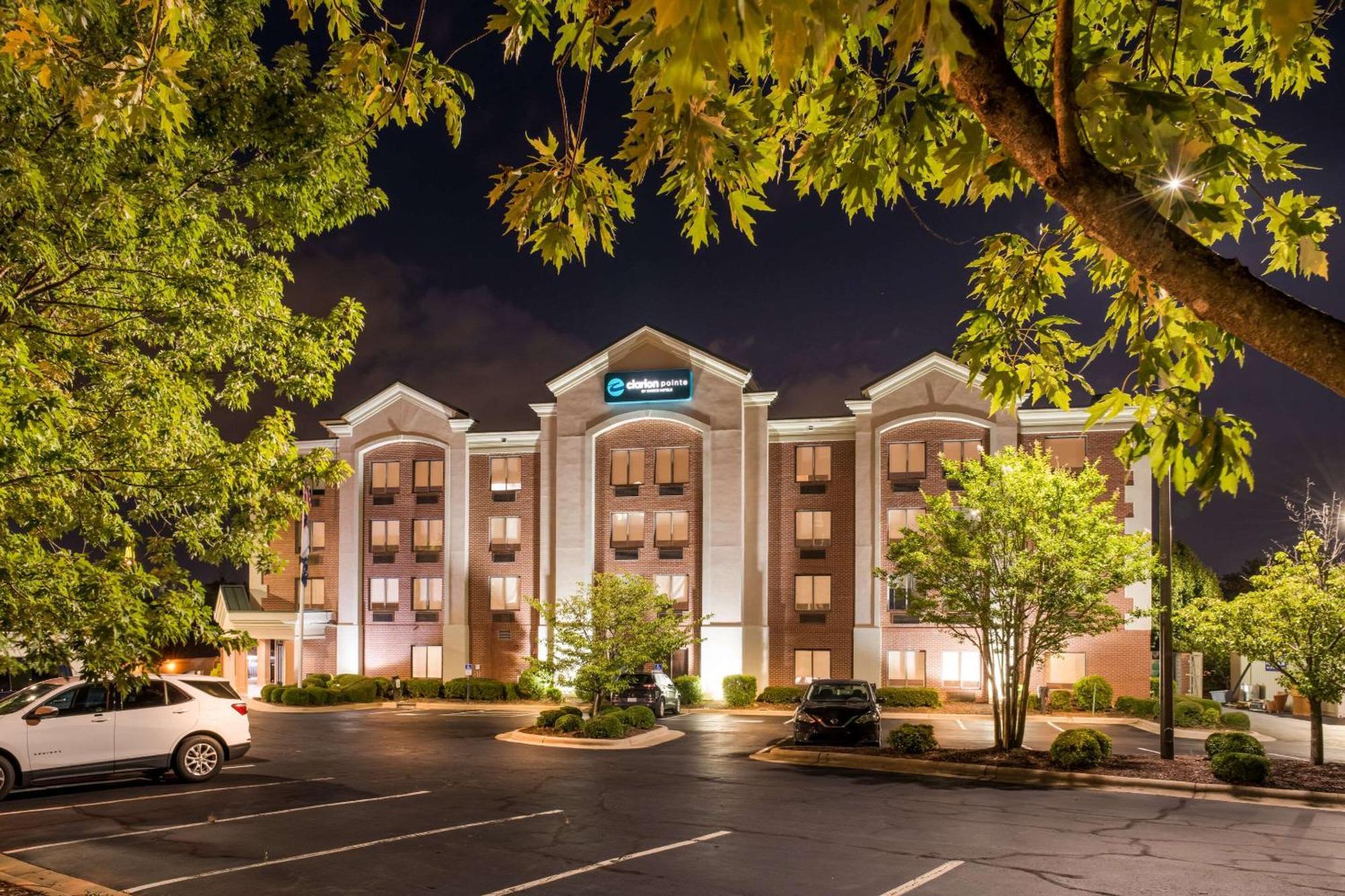 Clarion Pointe Greensboro Airport Hotel Exterior photo